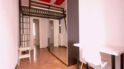 Room for rent in Milano Zona 1 - Centro storico, Milan