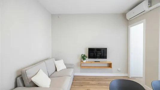 Apartments in Barcelona Eixample - photo 4