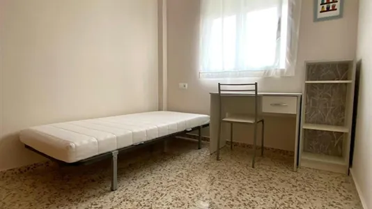 Rooms in Jerez de la Frontera - photo 9
