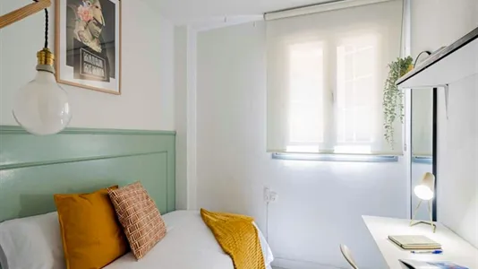 Rooms in Madrid Centro - photo 4