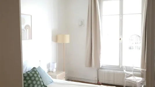 Rooms in Paris 8ème arrondissement - photo 4