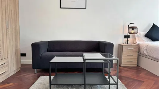 Rooms in Barcelona Eixample - photo 6