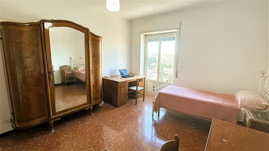 Rooms in Roma Municipio V – Prenestino/Centocelle - photo 9