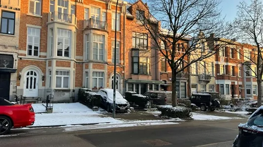 Houses in Brussels Ukkel - photo 1