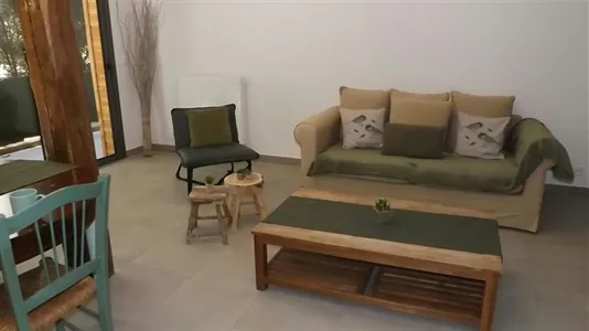 Apartments in Bordeaux - photo 3