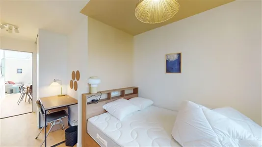 Rooms in Nanterre - photo 1