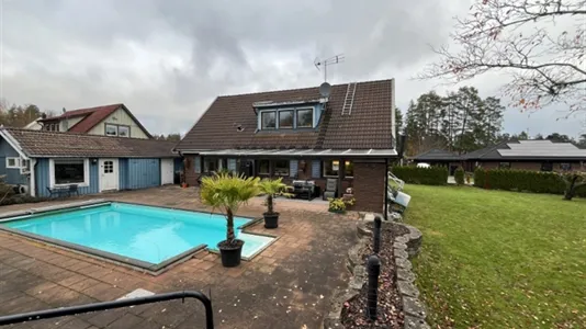 Houses in Upplands-Bro - photo 1