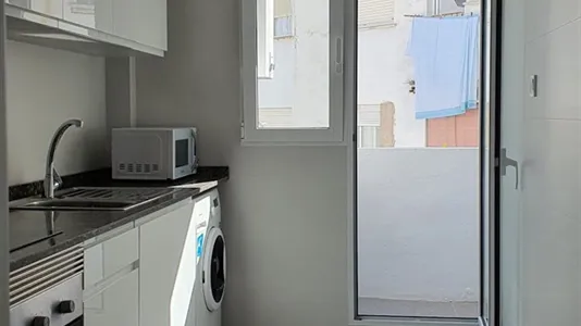 Rooms in Valencia Algirós - photo 9