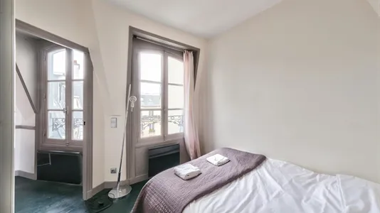 Apartments in Paris 16éme arrondissement (North) - photo 7