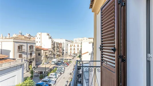 Apartments in Palermo - photo 4