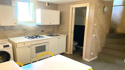 Rooms in Roma Municipio VI – Roma Delle Torri - photo 8