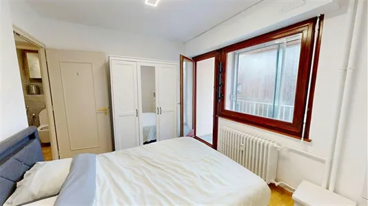 Rooms in Saint-Julien-en-Genevois - photo 2