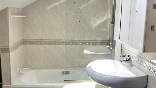 Rooms in Madrid Hortaleza - photo 8