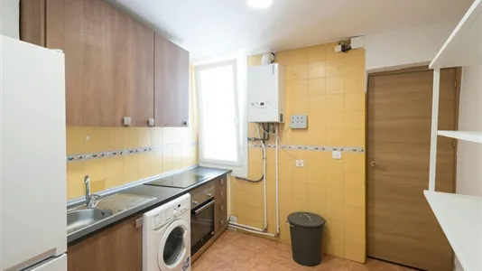 Rooms in Madrid Centro - photo 5