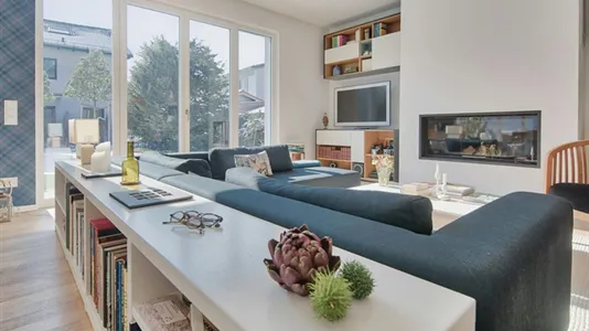 Houses in Location is not specified - photo 6