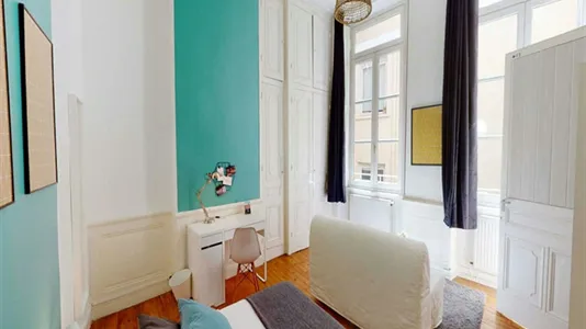 Rooms in Lyon - photo 4