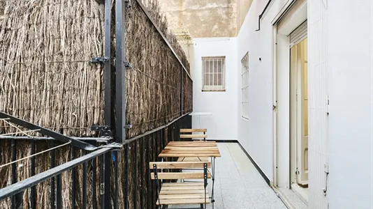 Rooms in Barcelona Eixample - photo 9