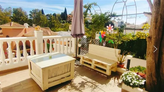 Rooms in Málaga - photo 2