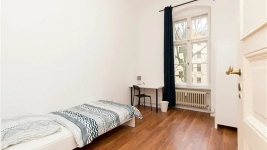 Rooms in Berlin Tempelhof-Schöneberg - photo 1