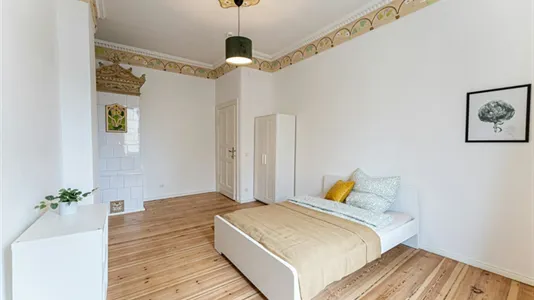 Rooms in Berlin Charlottenburg-Wilmersdorf - photo 5