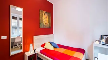Room for rent in Milano Zona 8 - Fiera, Gallaratese, Quarto Oggiaro, Milan