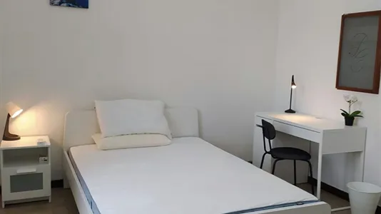 Rooms in Napoli Municipalità 4 - photo 3