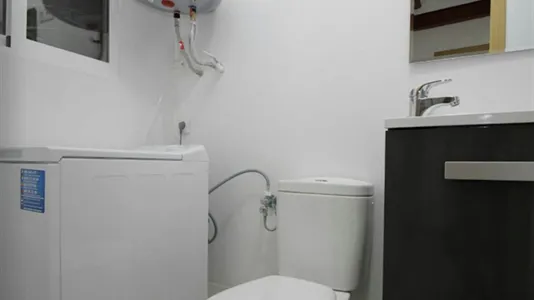 Rooms in Barcelona Ciutat Vella - photo 5
