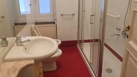 Rooms in Genoa - photo 3