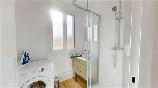 Rooms in Lyon - photo 8