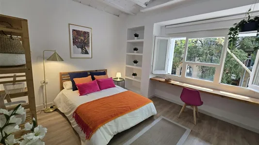 Rooms in Barcelona Eixample - photo 3