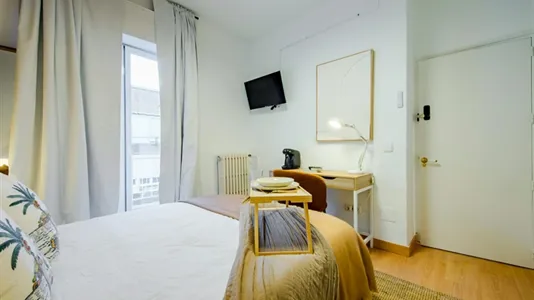 Rooms in Madrid Chamartín - photo 2