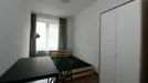 Room for rent, Kraków, &lt;span class=&quot;blurred street&quot; onclick=&quot;ProcessAdRequest(13292189)&quot;&gt;&lt;span class=&quot;hint&quot;&gt;See streetname&lt;/span&gt;[xxxxxxxxxxxxx]&lt;/span&gt;
