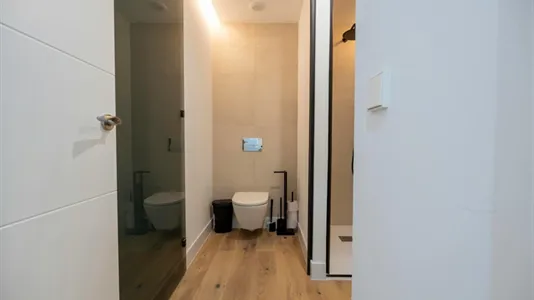 Rooms in Madrid Retiro - photo 9