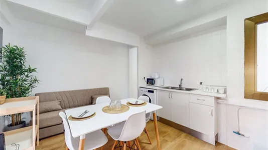 Rooms in Valencia Camins al Grau - photo 4