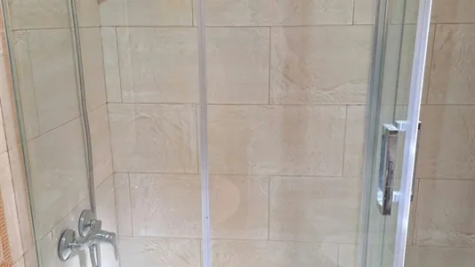 Rooms in Barcelona Sants-Montjuïc - photo 7