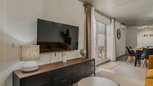 Rooms in Cornellà de Llobregat - photo 8