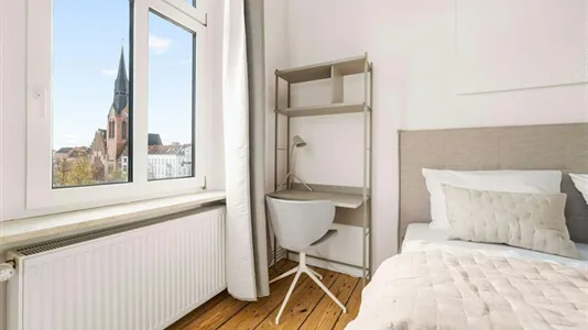 Apartments in Location is not specified - photo 8