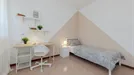 Room for rent, Padua, Veneto, &lt;span class=&quot;blurred street&quot; onclick=&quot;ProcessAdRequest(14088049)&quot;&gt;&lt;span class=&quot;hint&quot;&gt;See streetname&lt;/span&gt;[xxxxxxxxxxxxx]&lt;/span&gt;