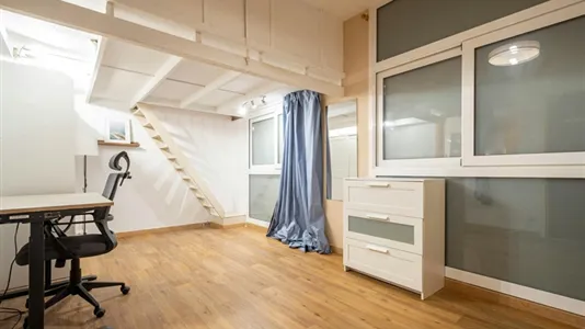 Rooms in Barcelona Eixample - photo 3