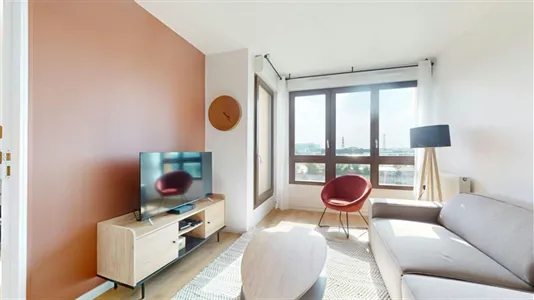 Rooms in Saint-Denis - photo 4