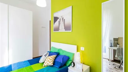 Room for rent in Milano Zona 6 - Barona, Lorenteggio, Milan