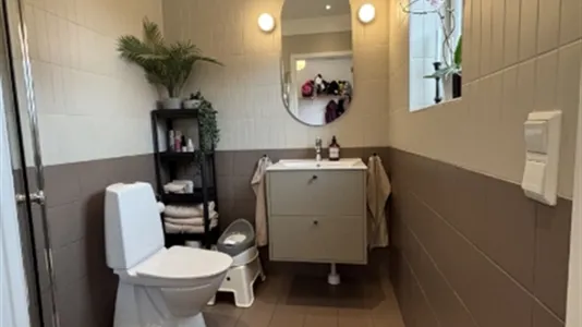 Houses in Järfälla - photo 5