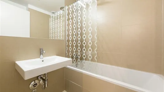 Rooms in Berlin Mitte - photo 9