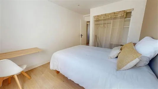 Rooms in Saint-Étienne - photo 2