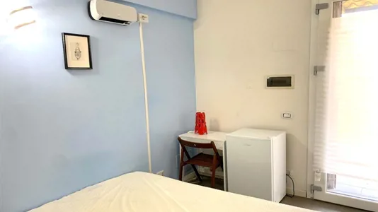 Rooms in Roma Municipio VI – Roma Delle Torri - photo 3