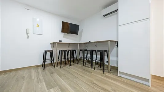 Rooms in Valencia Ciutat Vella - photo 7