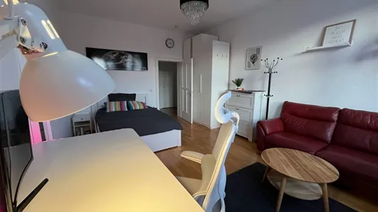 Rooms in Berlin Friedrichshain-Kreuzberg - photo 4