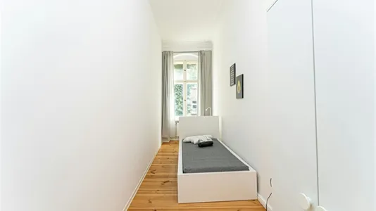 Rooms in Berlin Friedrichshain-Kreuzberg - photo 8