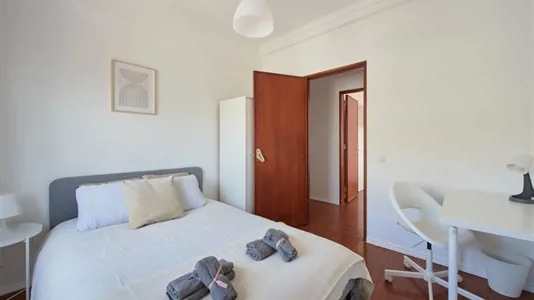 Rooms in Almada - photo 1