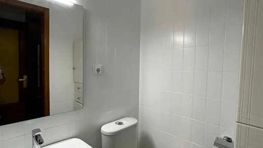 Rooms in Madrid San Blas - photo 10